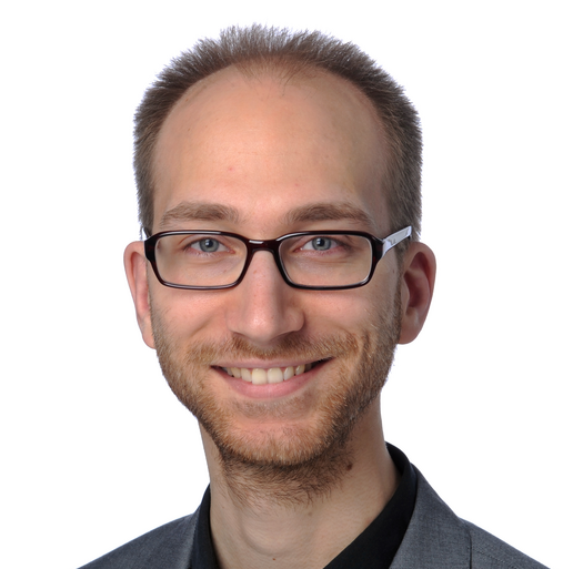 https://szkklmkongres.si/2026/Tolios_portrait_small1.png